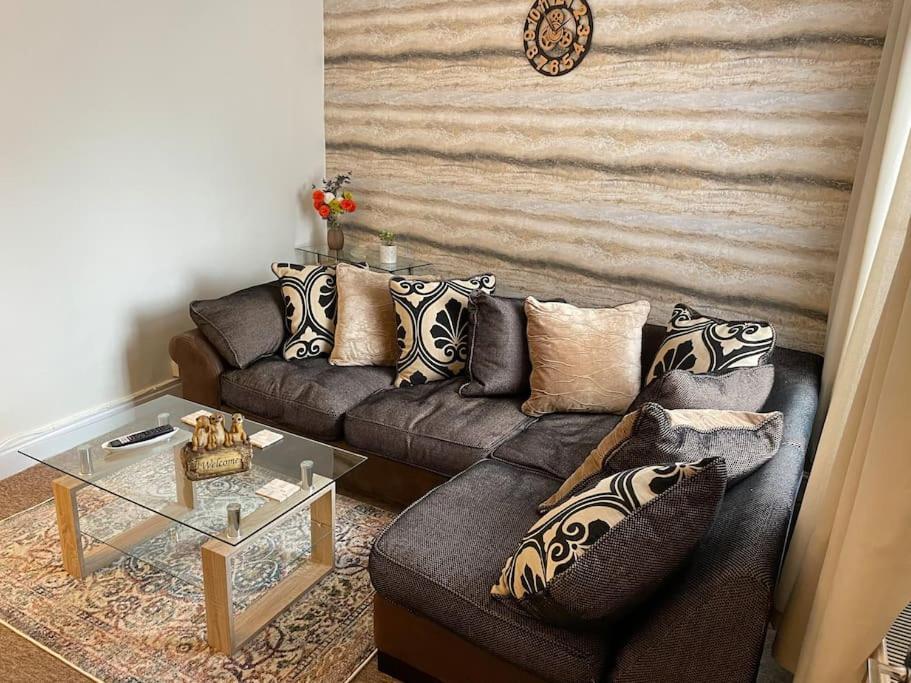 דירות סווינדון Beanies Lornestreet Four Bed House מראה חיצוני תמונה