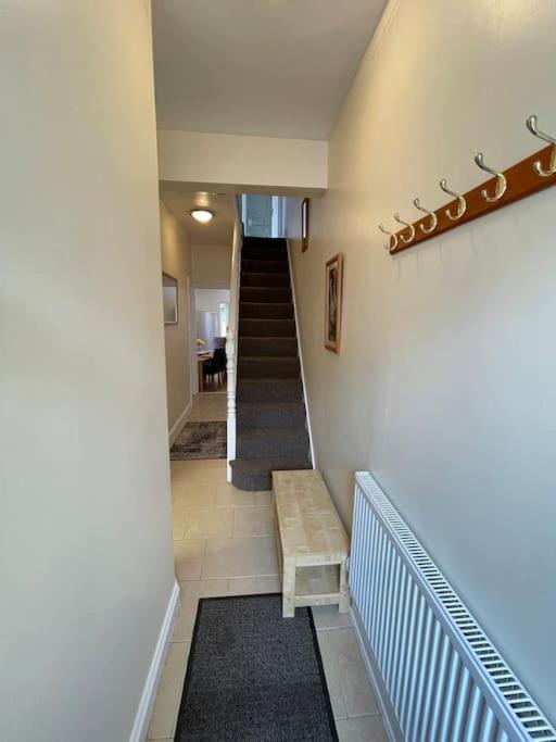 דירות סווינדון Beanies Lornestreet Four Bed House מראה חיצוני תמונה