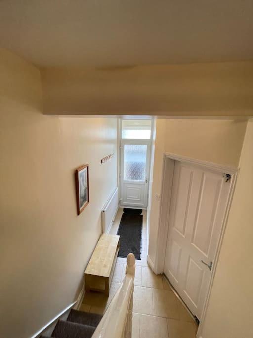 דירות סווינדון Beanies Lornestreet Four Bed House מראה חיצוני תמונה