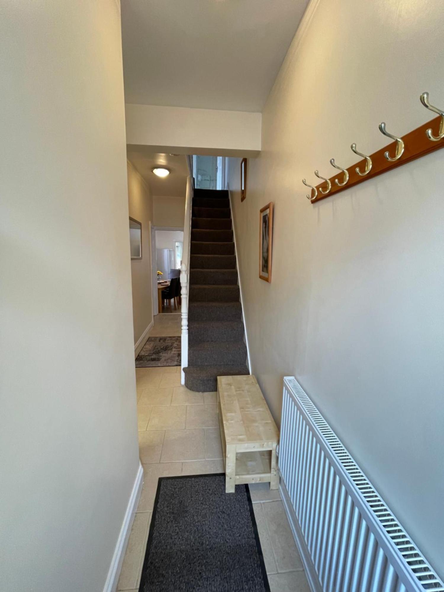 דירות סווינדון Beanies Lornestreet Four Bed House מראה חיצוני תמונה