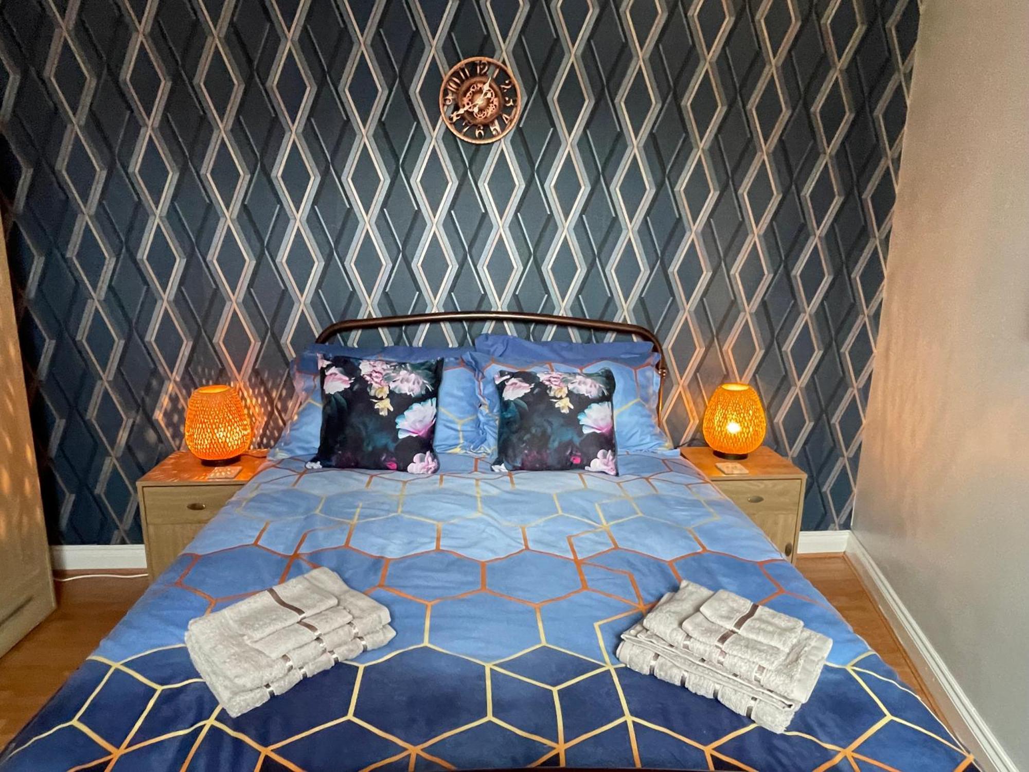 דירות סווינדון Beanies Lornestreet Four Bed House מראה חיצוני תמונה
