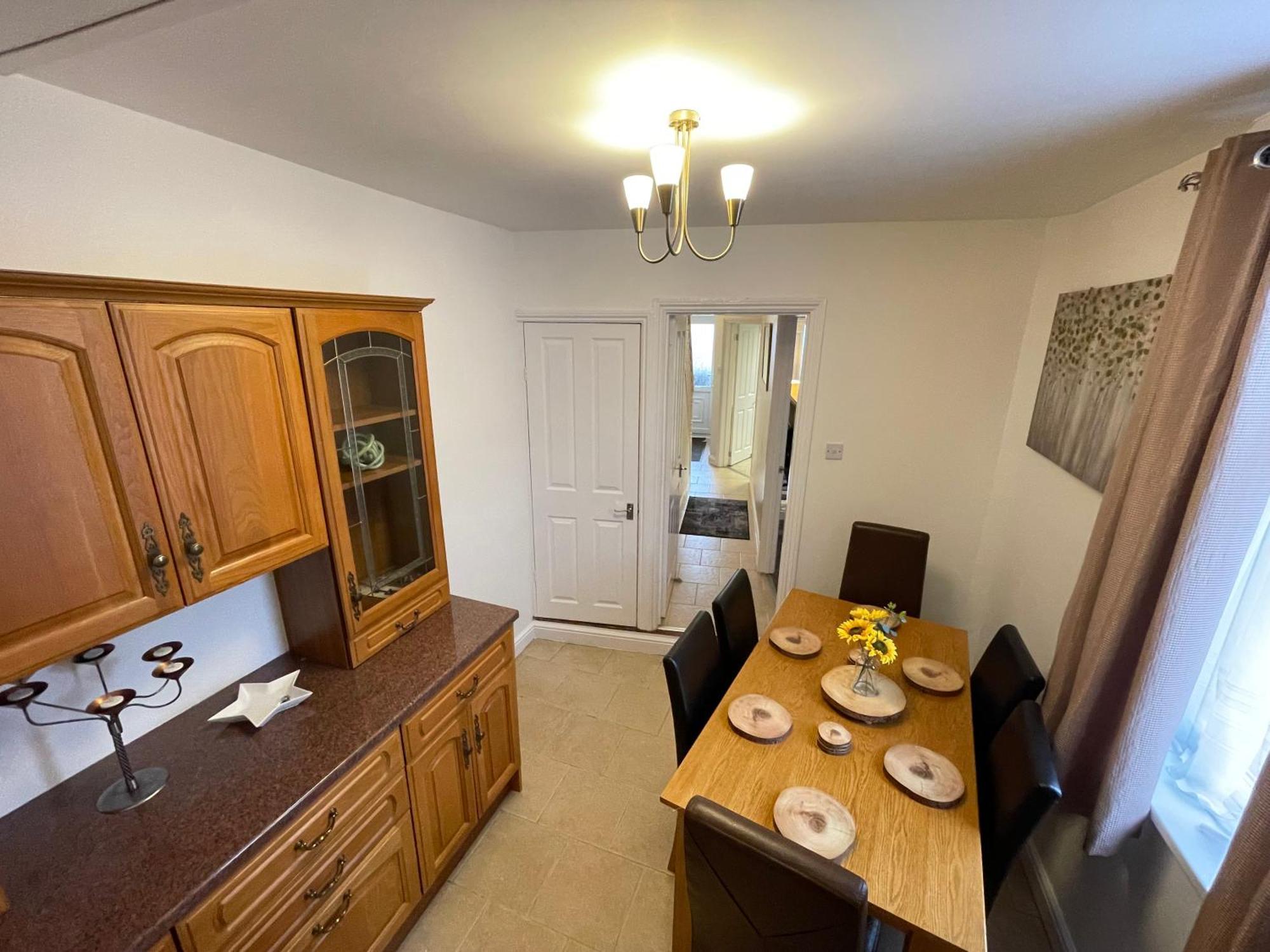 דירות סווינדון Beanies Lornestreet Four Bed House מראה חיצוני תמונה